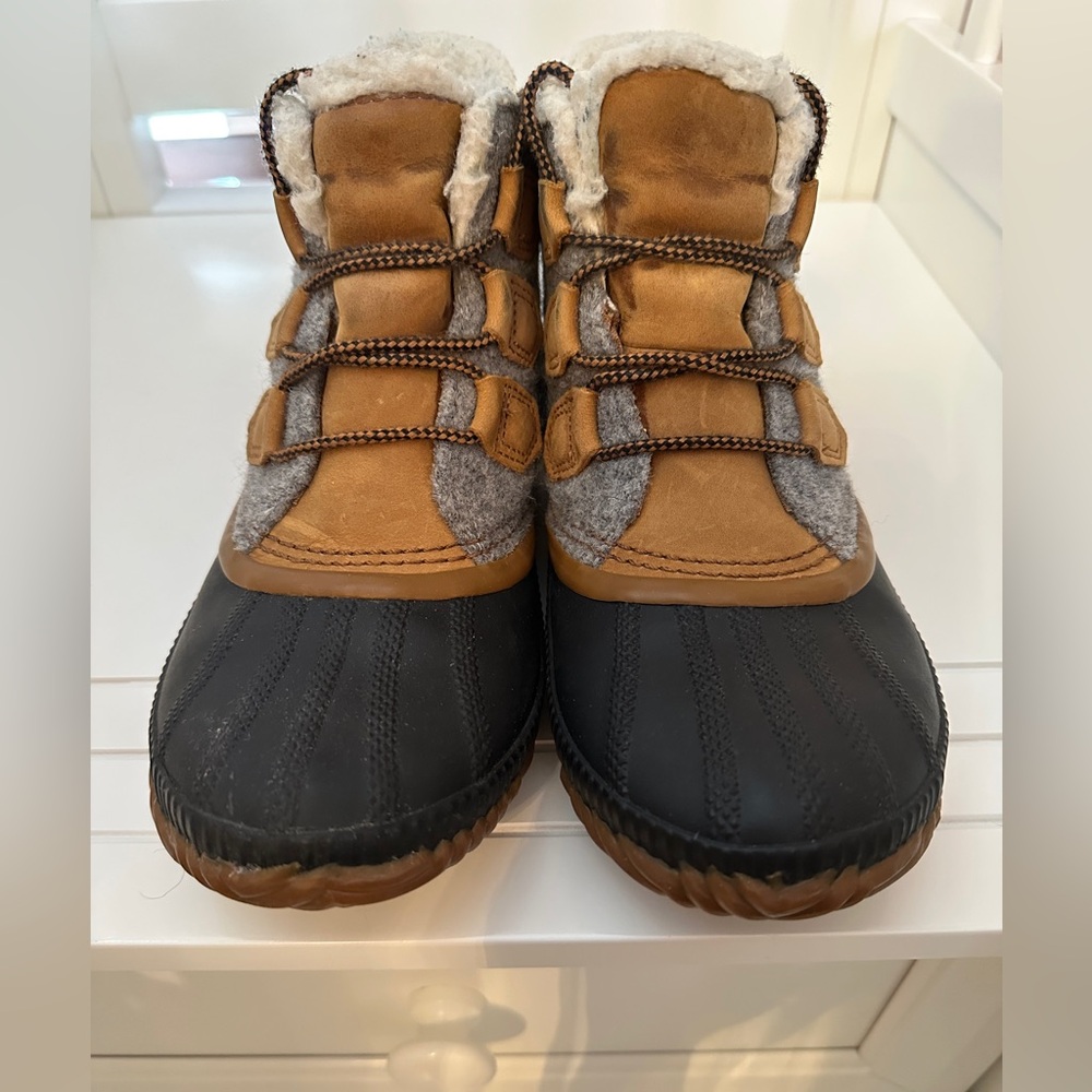 Women’s Sorel Out N About Plus Waterproof Boots, Size 8.5 - Picture 6 of 8